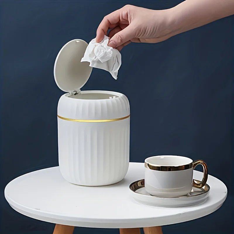 Mini Desktop Trash Can with Li - Home Bathroom Trash Can recensie en prijs