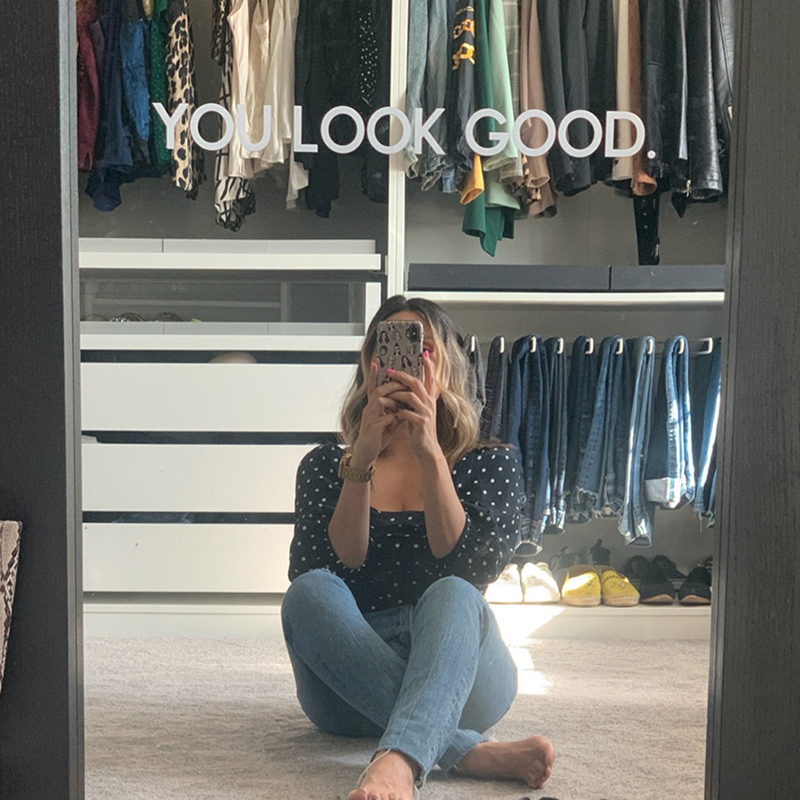 You Look Good Mirror Wall Stic - Home Goods Bathroom Cabinets recensie en prijs
